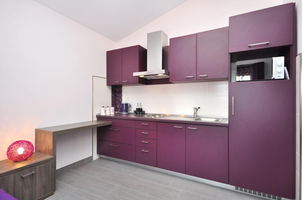 Apartments Zizic Kaštela Szoba fotó